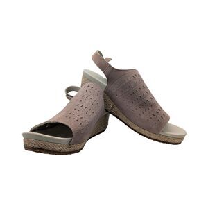 Propet Perforated Espadrille Sandals Size Womens 9